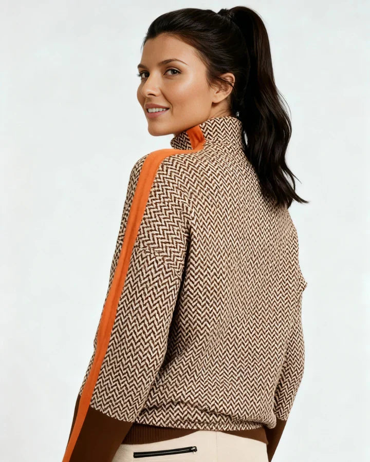 Lucía | Magas nyakú pulóver kontrasztos csíkokkal